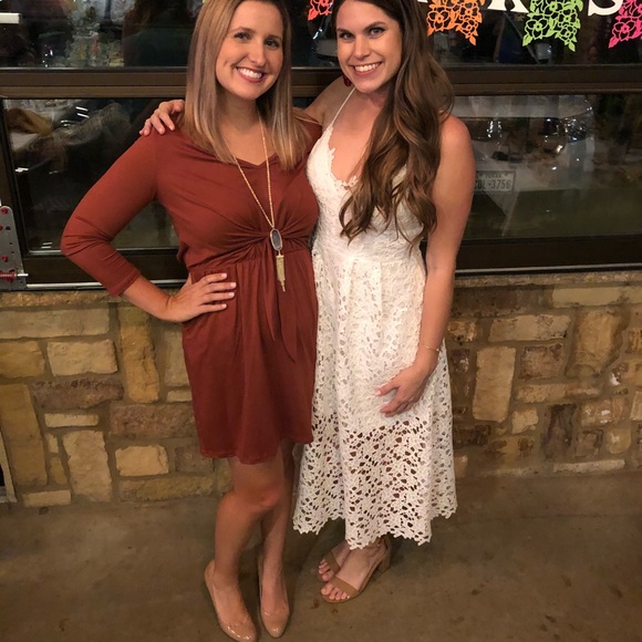 Meet your Posher, Megan - Picture 3 of 8